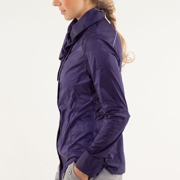 Lululemon Pedal Power Wind Shirt Jacket in Dense Purple - Size 4 - Picture 1 of 15